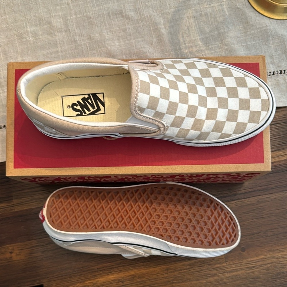 Vans Classic Slip-On Checkerboard in Beige and White